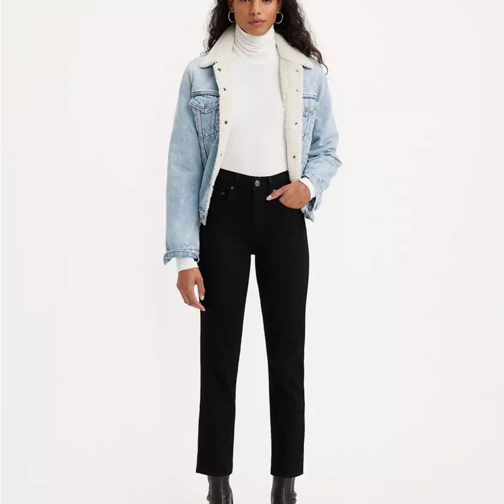Levi’s 725 High Rise Straight Crop Black Jeans